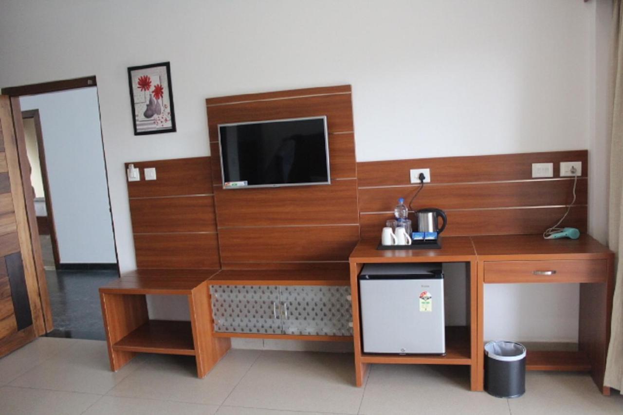 The Lakeview Munnar ムンナール エクステリア 写真