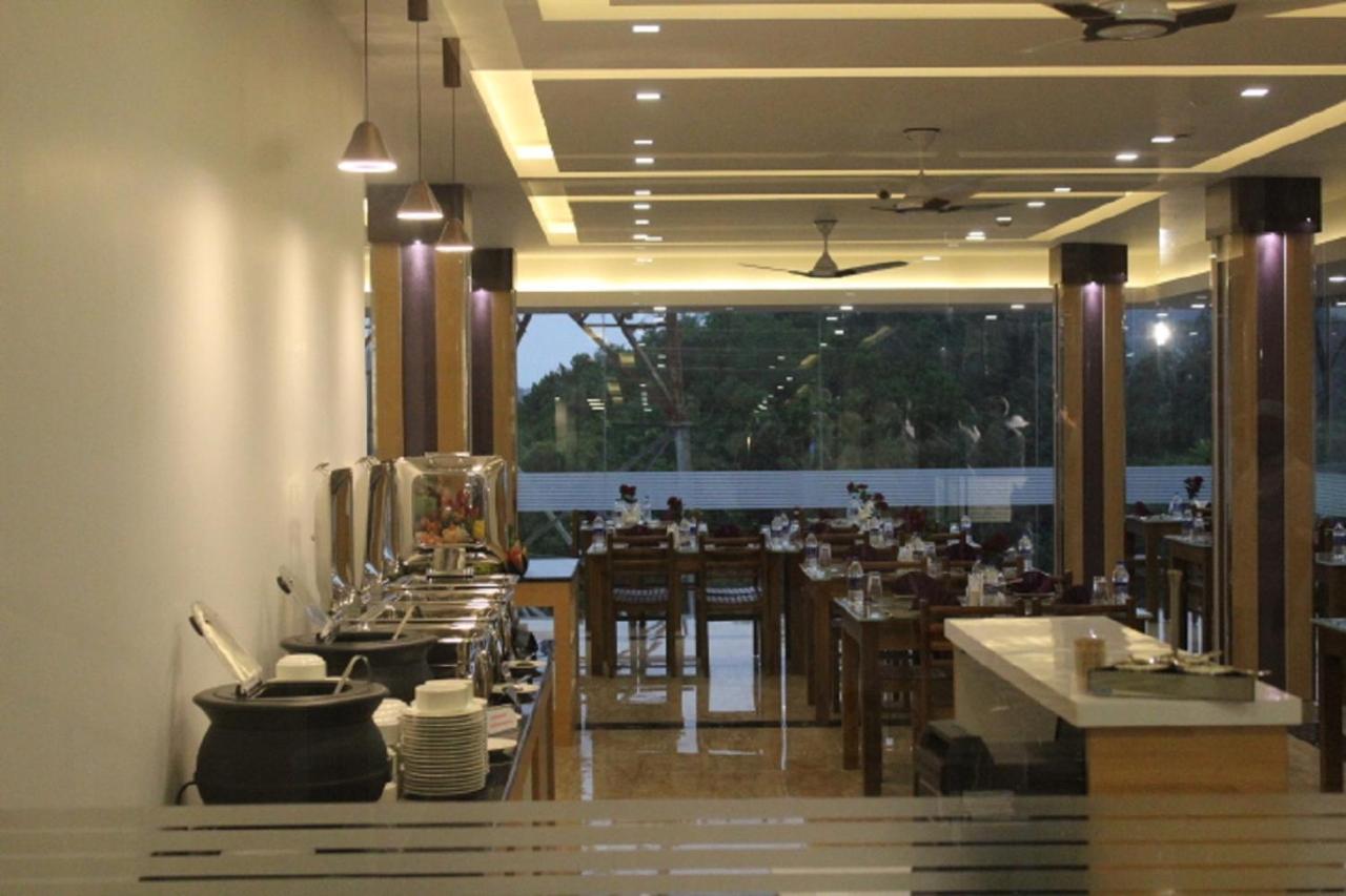 The Lakeview Munnar ムンナール エクステリア 写真